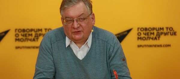 Алексей Зубец иректор Института социально-экономических исследований Финансового университета при правительстве РФ, доктор экономических наук - Sputnik Грузия