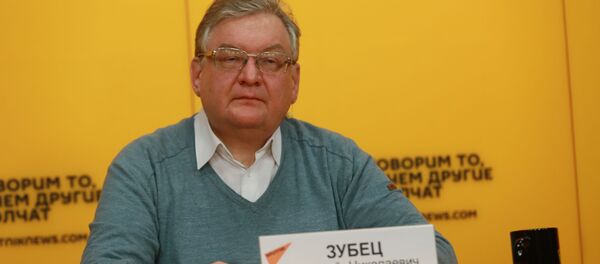 Алексей Зубец иректор Института социально-экономических исследований Финансового университета при правительстве РФ, доктор экономических наук - Sputnik Грузия