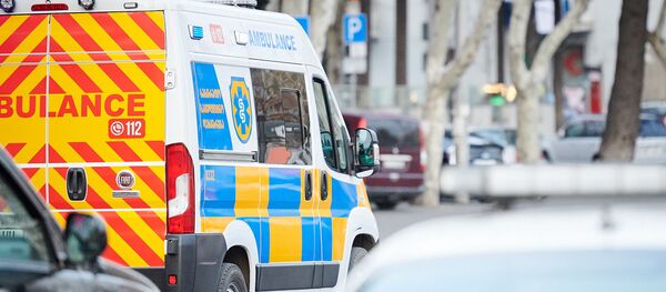 Скорая помощь 112 доставляет пациентов в больницу - Sputnik Грузия