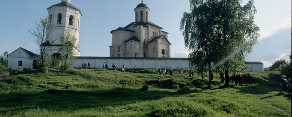Вид на церковь Архангела Михаила в Смоленске - Sputnik Грузия