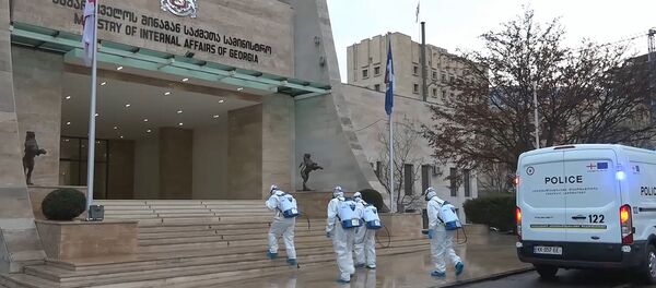 Дезинфекция здания МВД. В Грузии борются с распространением коронавируса - Sputnik Грузия