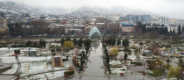 Тбилиси в снегу. В середине марта в столице Грузии прошел снегопад - Sputnik Грузия