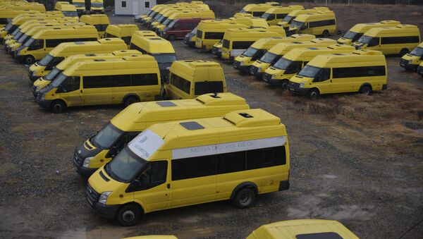 Маршрутное такси Рустави-Тбилиси во время запрета на передвижение в связи с эпидемией коронавируса - Sputnik Грузия
