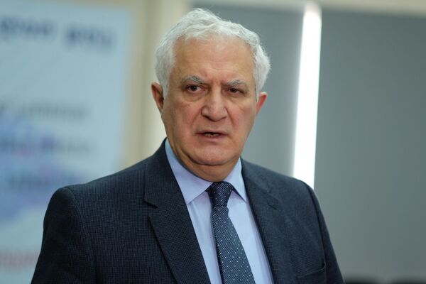 #დარჩი სახლში: ექიმები მრევლს აღდგომის ღამეს სახლში დარჩენას კიდევ ერთხელ სთხოვენ - Sputnik საქართველო