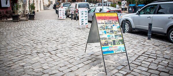 Пустые улицы в центре Тбилиси. Нет туристов. Власти Грузии ввели режим ЧП из-за коронавируса - Sputnik Грузия