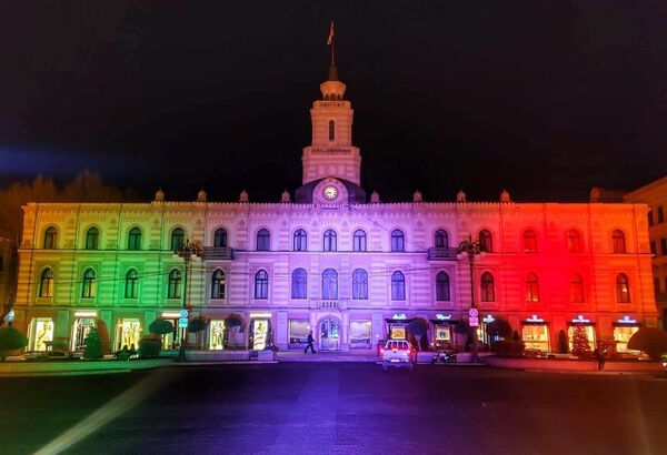 Грузия рядом - телевышка в Тбилиси окрасилась в цвета итальянского флага - Sputnik Грузия