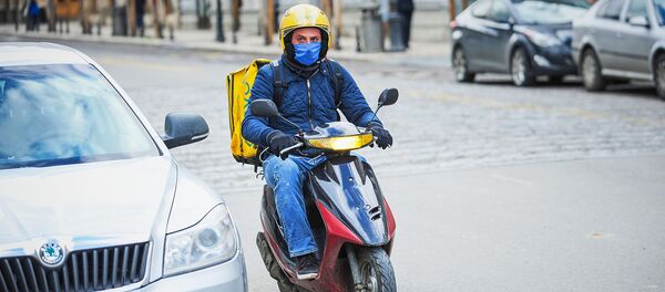 სწრაფი მიწოდების სამსახურის კურიერი სწრაფი მიწოდების სამსახურის კურიერი - Sputnik საქართველო