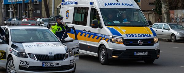 Машины Скорой помощи и патрульной полиции - Sputnik Грузия