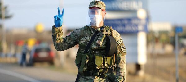 Карантин в Марнеули и Болниси. В борьбе с распространением коронавируса участвуют военные и полицейские - Sputnik Грузия