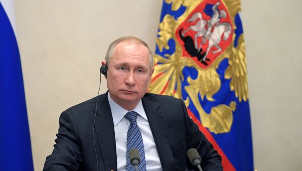 Президент РФ В. Путин принял участие в саммите лидеров Большой двадцатки по коронавирусу в режиме видеоконференции - Sputnik Грузия