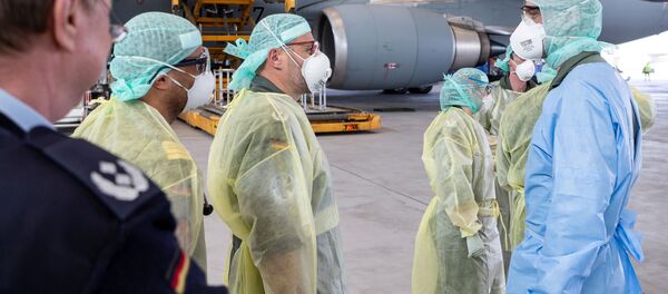 კორონავირუსთან ბრძოლაში გერმანიის სამხედროები და მედიკოსები ერთვებიან  კორონავირუსთან ბრძოლაში გერმანიის სამხედროები და მედიკოსები ერთვებიან  - Sputnik საქართველო