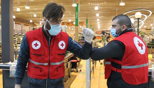 ერთად კორონავირუსის წინააღმდეგ: მარტოხელა მოხუცების დასახმარებლად აქცია აქტიურად გრძელდება ერთად კორონავირუსის წინააღმდეგ: მარტოხელა მოხუცების დასახმარებლად აქცია აქტიურად გრძელდება - Sputnik საქართველო