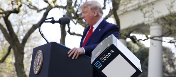 პრეზიდენტი დონალდ ტრამპი COVID 19-ის ახალ ტესტებს წარადგენს  - Sputnik საქართველო
