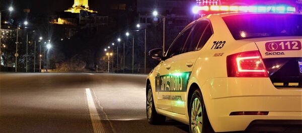 საპატრულო პოლიციის ეკიპაჟი საკომენდანტო საათის დროს თბილისის ქუჩებში - Sputnik საქართველო