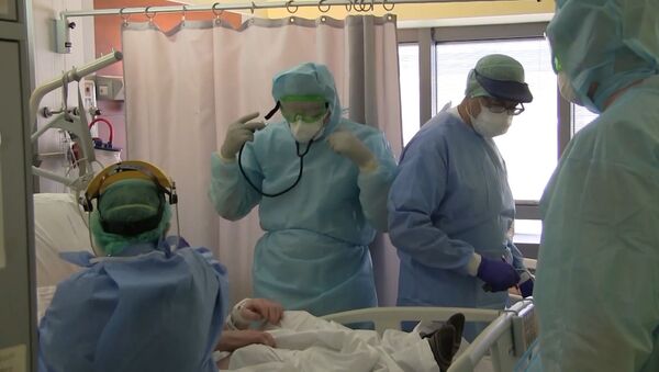 Полевой госпиталь в Бергамо развернут: медики готовятся к приему пациентов - Sputnik Грузия