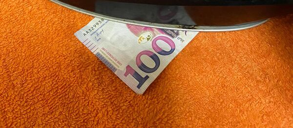 Деньги гладят утюгом. Как в Грузии защищаются от коронавируса - Sputnik Грузия