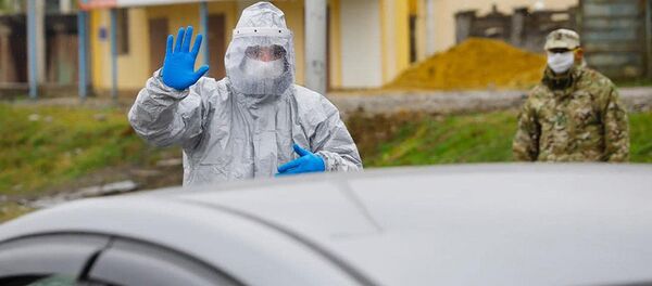 Военные медики на блокпосту. В Грузии борются с распространением коронавируса - Sputnik Грузия