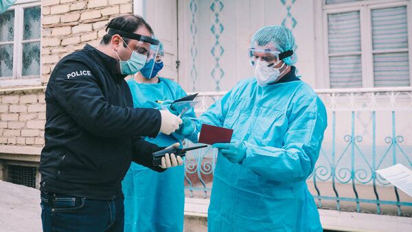Полиция и медики проводят в регионах проверку населения на температуру и коронавирус - Sputnik Грузия