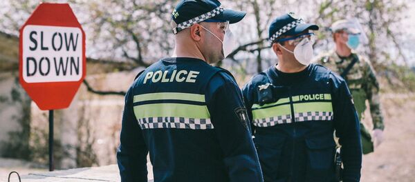 პოლიციელები ბლოკპოსტზე პოლიციელები ბლოკპოსტზე - Sputnik საქართველო