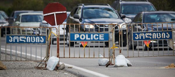 მანქანები ბლოკპოსტზე მანქანები ბლოკპოსტზე - Sputnik საქართველო