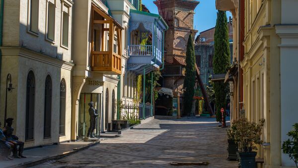 Карантинная весна в столице Грузии. Старый Тбилиси и театр марионеток Резо Габриадзе. Тут всегда раньше было много туристов - Sputnik Грузия