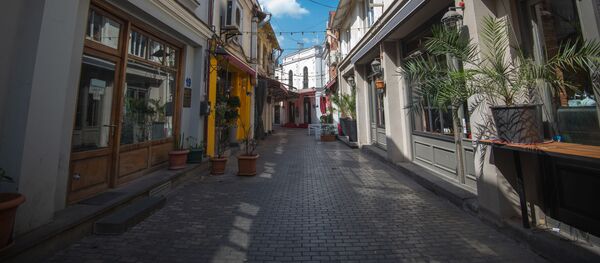 Пустая улица Шардена - нет туристов. В Грузии введен режим ЧП из-за коронавируса - Sputnik Грузия