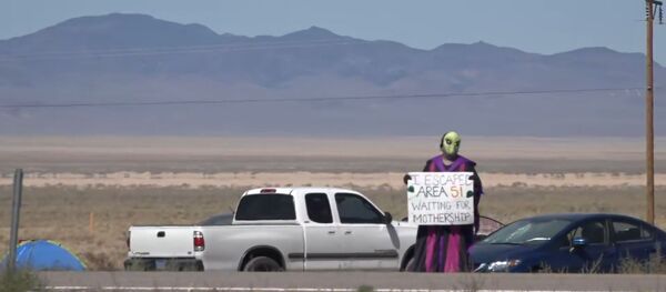 Пентагон опубликовал видеозаписи с НЛО - Sputnik Грузия