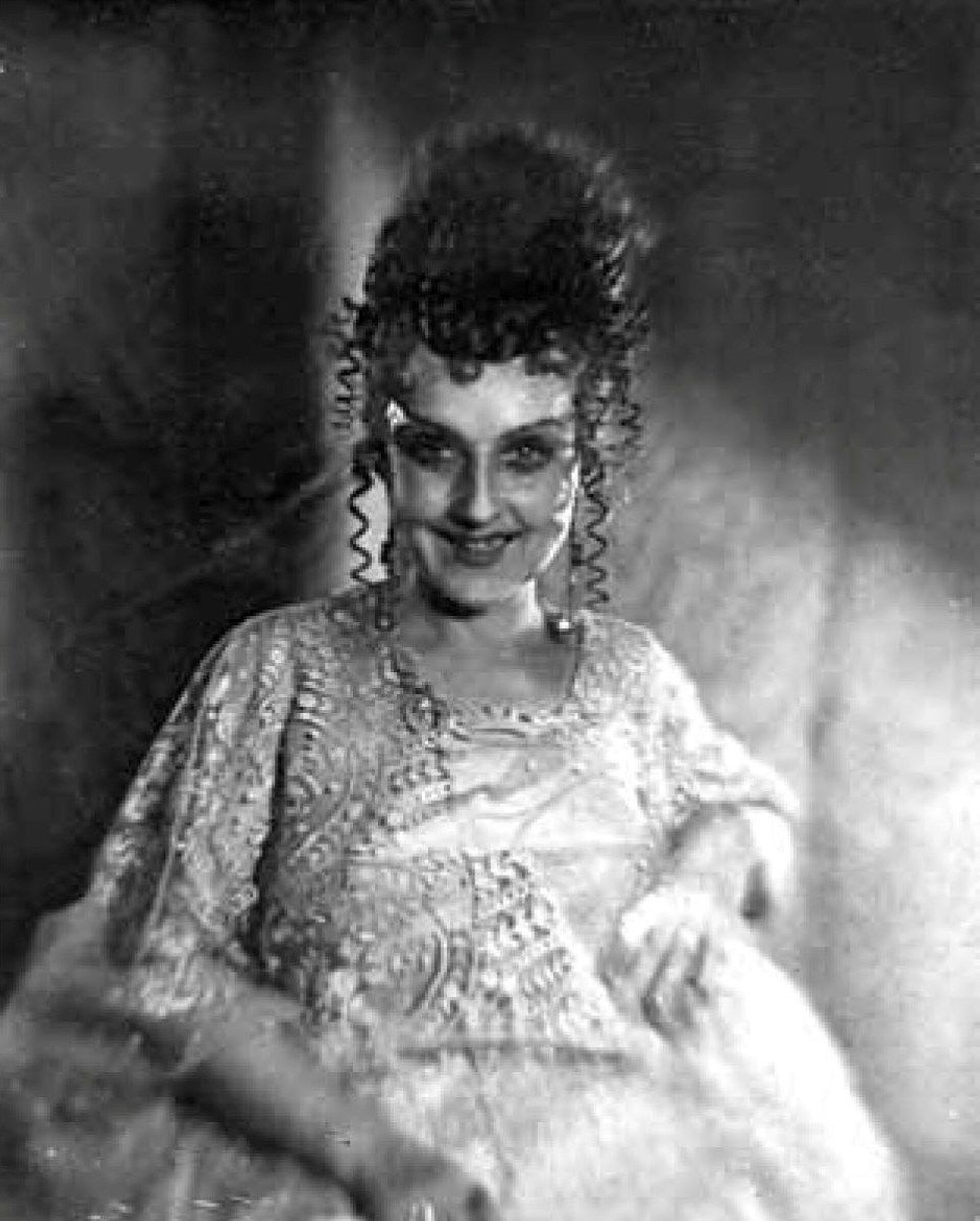 Варвара Алексеева-Месхиева в спектакле Собака на сене Варвара Алексеева-Месхиева в спектакле Собака на сене - Sputnik Грузия, 1920, 06.05.2025