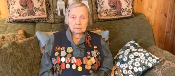 Ветеран ВОВ запустила сбор денег для больных COVID-19 врачей - Sputnik Грузия