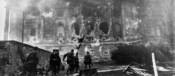 Штурм Рейхстага, 1945 год Штурм Рейхстага, 1945 год - Sputnik Грузия