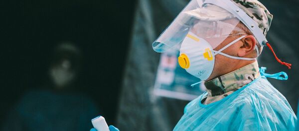 Военные медики на блокпосту у полевого госпиталя Военные медики на блокпосту у полевого госпиталя - Sputnik Грузия