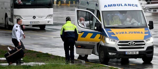 Самолет Грузинских авиалиний доставил в Грузию 61 гражданина страны из Иордании и Саудовской  Аравии. Затем их отправили на 14 дневный карантин - Sputnik Грузия