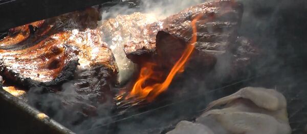 Go vegan: США столкнулись с дефицитом мяса из-за коронавируса - видео - Sputnik Грузия