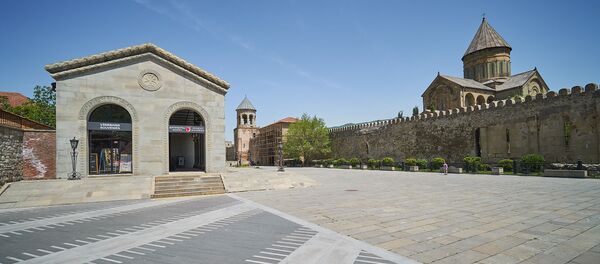ჯერ-ჯერობით, ქალაქი ცარიელია. სვეტიცხოველში ხშირად მიდიან მორწმუნეები, თუმცა, ტურისტების არყოფნის გამო, მათი რაოდენობა შესამჩნევი არაა - Sputnik საქართველო