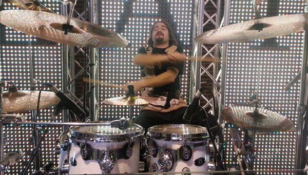 ქართველი დრამერის უჩვეულო ექსპერიმენტი და 37 წლის ასაკში მონატრებული სამშობლო ქართველი დრამერის უჩვეულო ექსპერიმენტი და 37 წლის ასაკში მონატრებული სამშობლო - Sputnik საქართველო