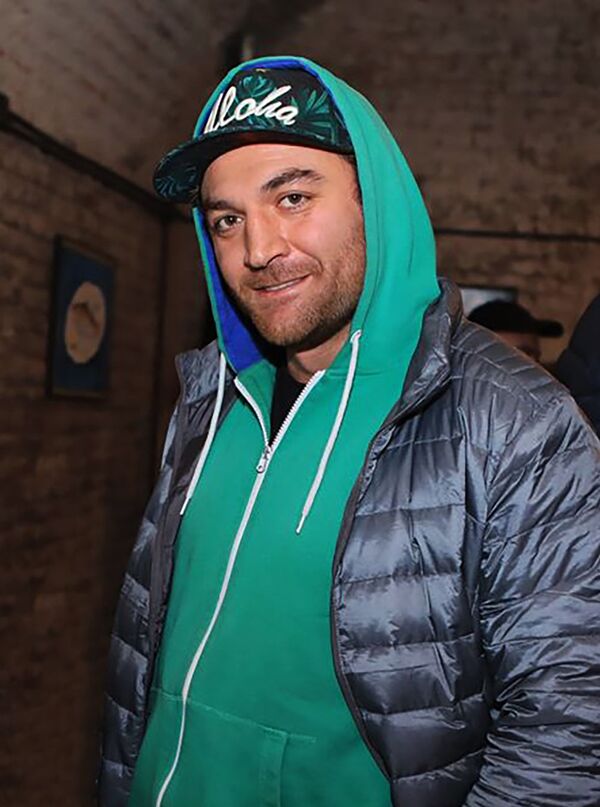 Совместить несовместимое: как грузинский регбист cтал художником Совместить несовместимое: как грузинский регбист cтал художником - Sputnik Грузия