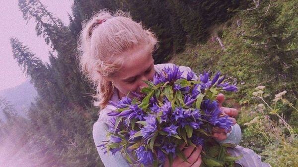 ოზურგეთელი გოგონას ახდენილი ამერიკული ოცნება, ანუ რა ხდება, როცა ბებიამ ინგლისური არ იცის ოზურგეთელი გოგონას ახდენილი ამერიკული ოცნება, ანუ რა ხდება, როცა ბებიამ ინგლისური არ იცის - Sputnik საქართველო