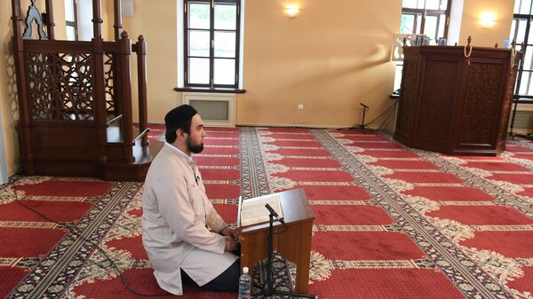 Прямая трансляция праздничного вагаза в Галеевской мечети в Казани - Sputnik Грузия