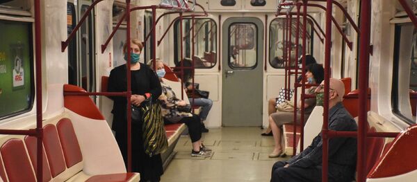 Тбилиси оживает: заработали автобусы и метро - Sputnik Грузия