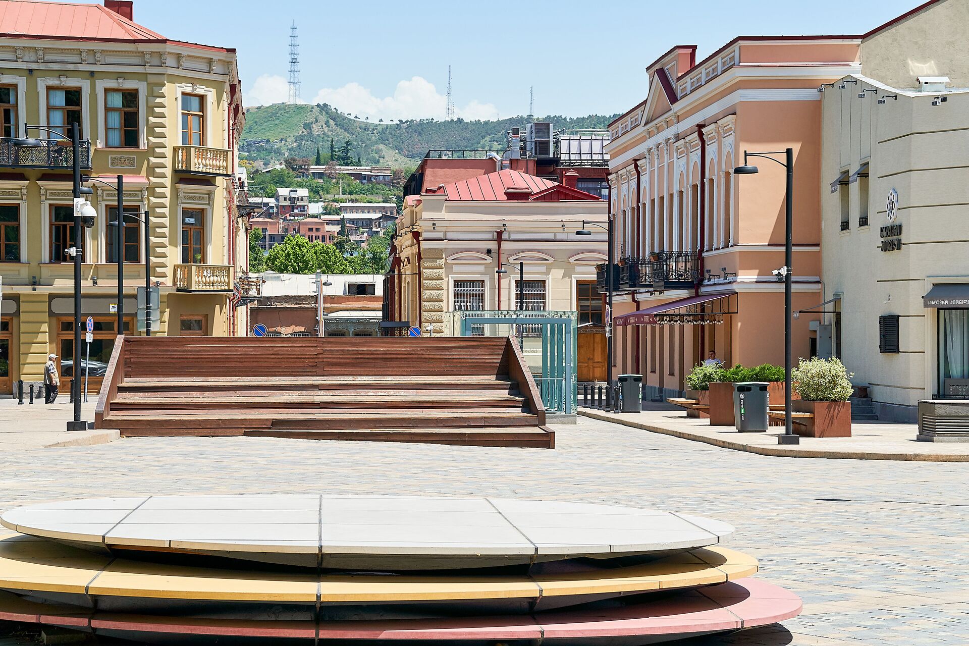 Улица Атонели в центре города Тбилиси - Sputnik Грузия, 1920, 15.10.2021