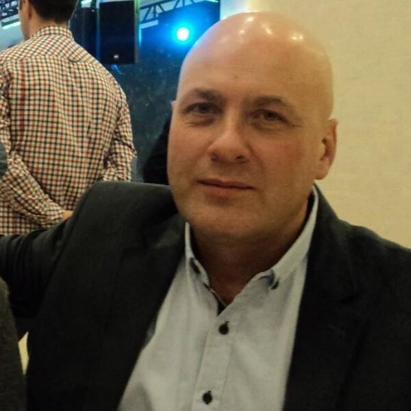 მეამბოხე სნაიპერი-ჟურნალისტი და იმედგაცრუების საწინააღმდეგო ვაქცინა მეამბოხე სნაიპერი-ჟურნალისტი და იმედგაცრუების საწინააღმდეგო ვაქცინა - Sputnik საქართველო