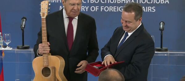 Глава МИД Сербии: Белград никогда не присоединится к антироссийским санкциям - видео - Sputnik Грузия