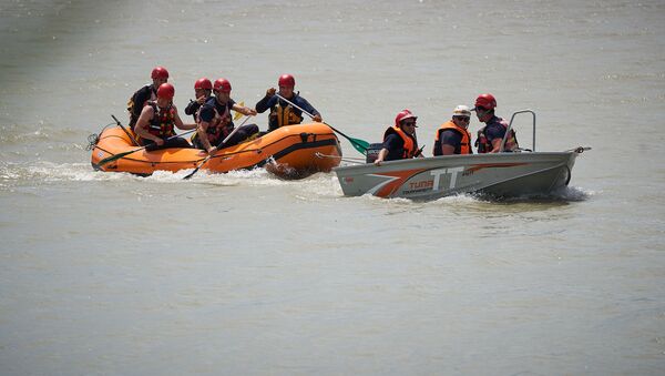 Поисково-спасательная операция на реке - Sputnik Грузия