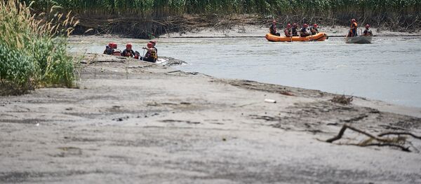 Поисково-спасательная операция на реке - Sputnik Грузия
