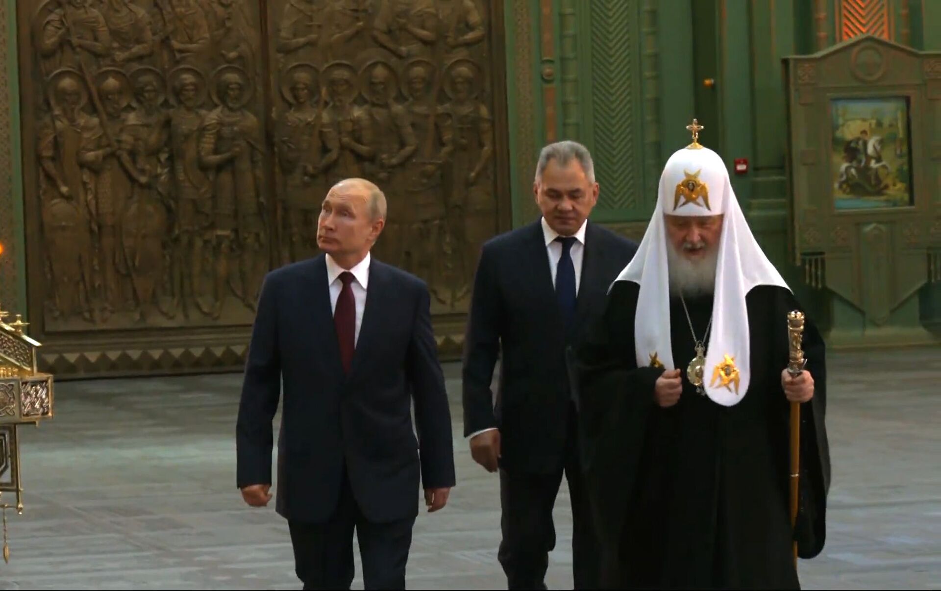 Путин в главном храме Вооруженных сил РФ