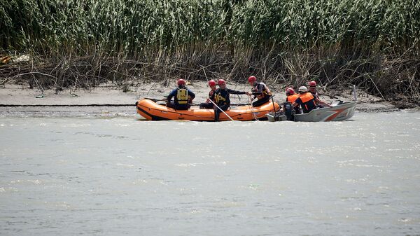 Поисково-спасательная операция на реке - Sputnik Грузия