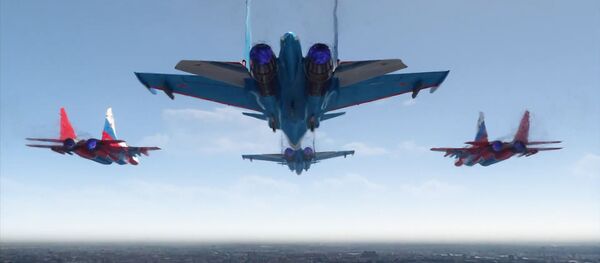 Это впечатляет: воздушная часть парада Победы в Москве - видео - Sputnik Грузия