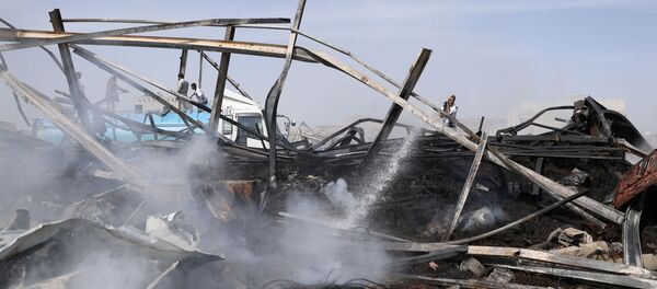 Последствия авиаударов по столице Йемена Сане Последствия авиаударов по столице Йемена Сане - Sputnik Грузия