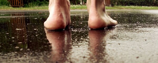 ფეხშიშველი ადამიანი ფეხშიშველი ადამიანი - Sputnik საქართველო