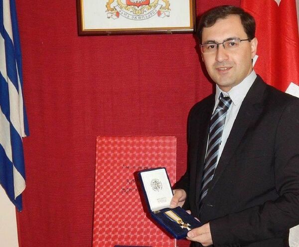 ქართველები ათენში, ღირსეული ცხოვრების უფლება, ანუ „მამა, შეხედე, შენი საქართველო დავინახე“ ქართველები ათენში, ღირსეული ცხოვრების უფლება, ანუ „მამა, შეხედე, შენი საქართველო დავინახე“ - Sputnik საქართველო